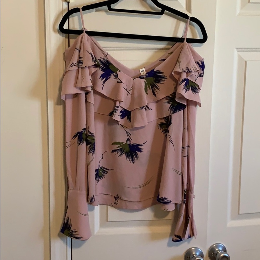 BP Cold Shoulder Top
